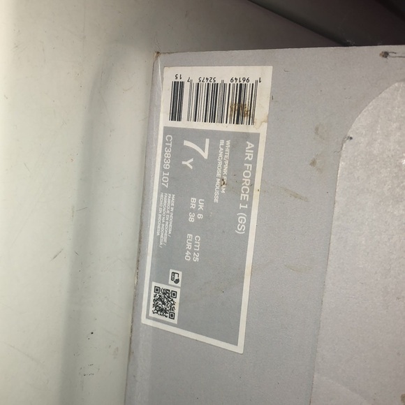 Size 7 girls pink and white clean asl Air Force 1 no scuffs no creases - Picture 9 of 9